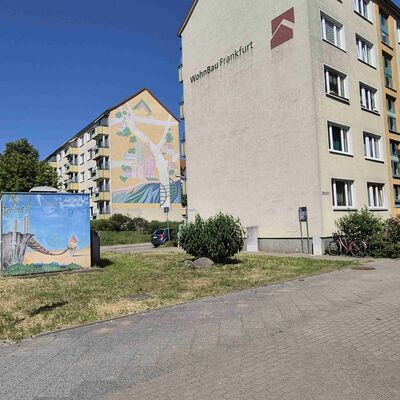 2026_05_26_Urban Art_Wohnbau_Karl-Marx-Str (7)