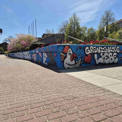 2026_04_22_Urban Art_Grenzenlose Liebe (3)